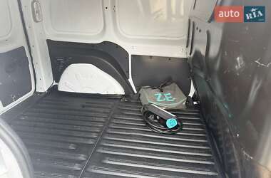 Грузовой фургон Renault Kangoo 2020 в 