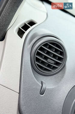 Минивэн Renault Kangoo 2009 в 