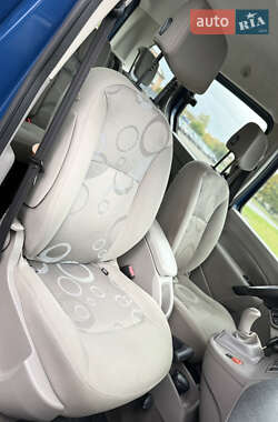 Минивэн Renault Kangoo 2009 в 