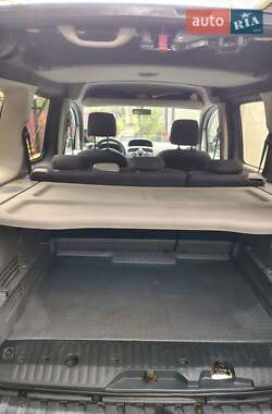 Мінівен Renault Kangoo 2010 в 