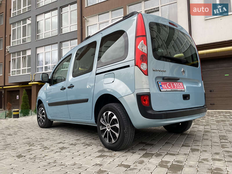 Минивэн Renault Kangoo 2010 в Ивано-Франковске