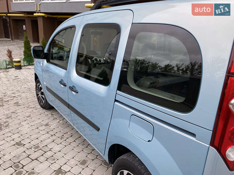 Минивэн Renault Kangoo 2010 в Ивано-Франковске