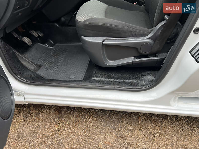 Мінівен Renault Kangoo 2017 в Дніпрі