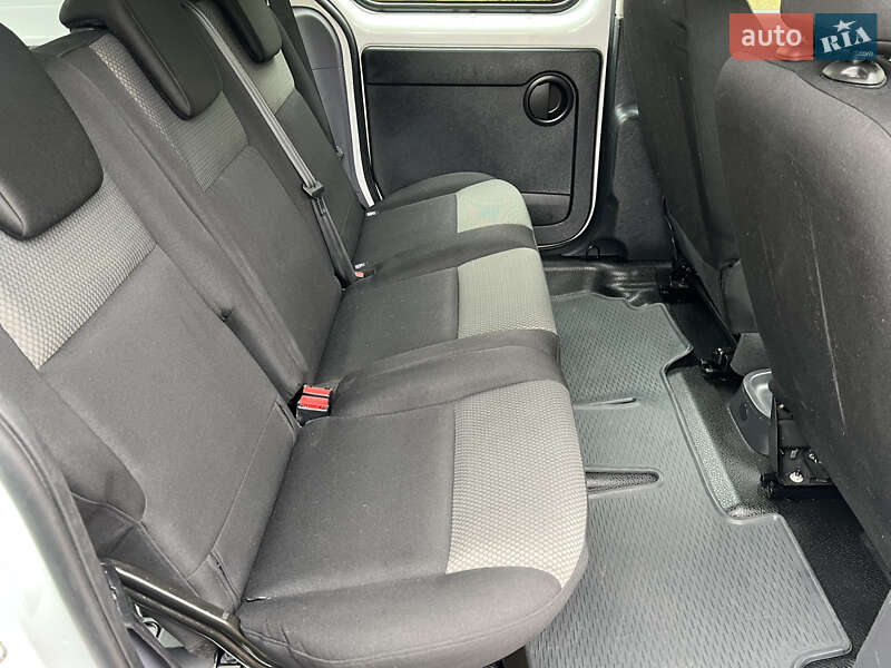 Мінівен Renault Kangoo 2017 в Дніпрі