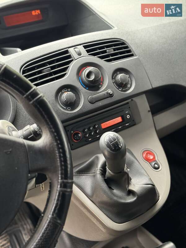 Минивэн Renault Kangoo 2009 в Кицмани фото 12 Минивэн Renault Kangoo 2009 в Кицмани