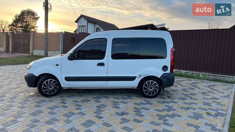 Минивэн Renault Kangoo 2004 в Десне