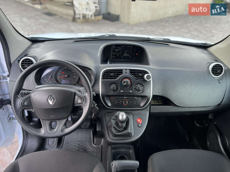 Минивэн Renault Kangoo 2015 в Дубно