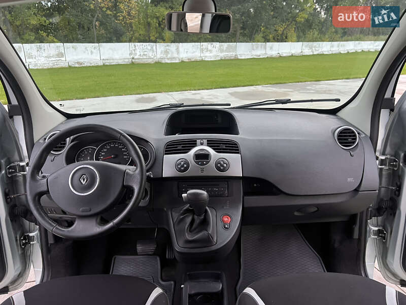 Мінівен Renault Kangoo 2013 в Луцьку