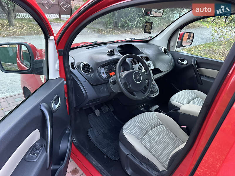 Минивэн Renault Kangoo 2012 в Лубнах