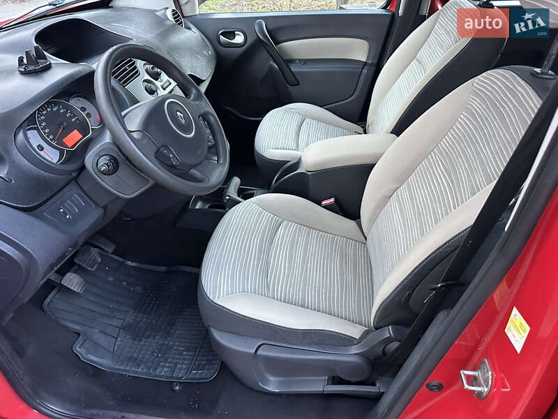 Минивэн Renault Kangoo 2012 в Лубнах