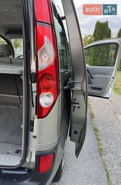 Минивэн Renault Kangoo 2009 в 