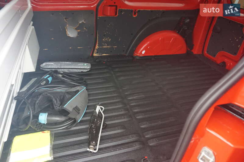 Грузовой фургон Renault Kangoo 2019 в Самборе фото 46 Грузовой фургон Renault Kangoo 2019 в Самборе