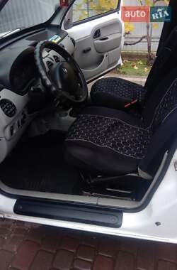 Грузопассажирский фургон Renault Kangoo 2005 в 