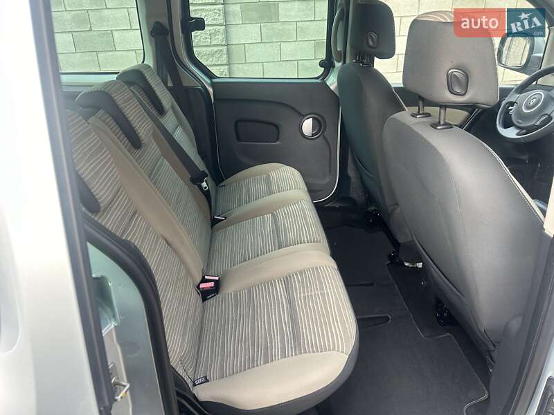 Минивэн Renault Kangoo 2011 в Луцке