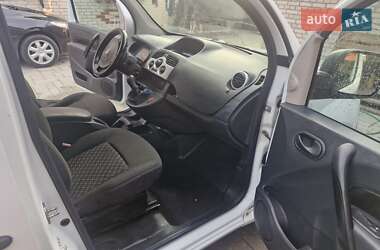 Грузовой фургон Renault Kangoo 2012 в  фото 3 Грузовой фургон Renault Kangoo 2012 в