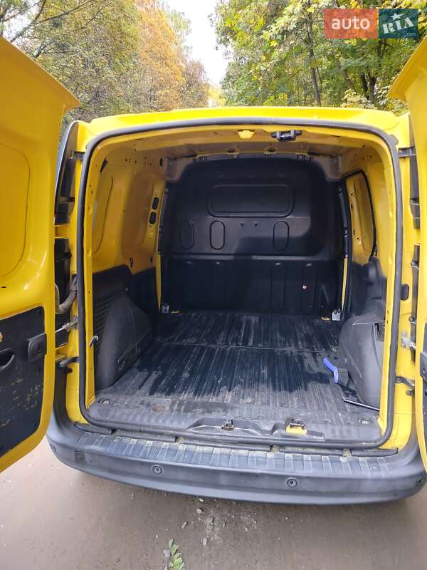 Вантажний фургон Renault Kangoo 2017 в Львові