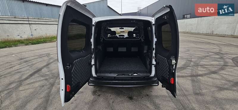 Минивэн Renault Kangoo 2017 в Киеве