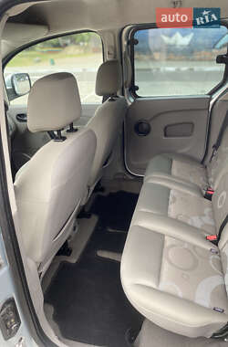 Минивэн Renault Kangoo 2010 в 