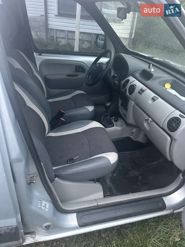 Мінівен Renault Kangoo 2003 в Врадіївці