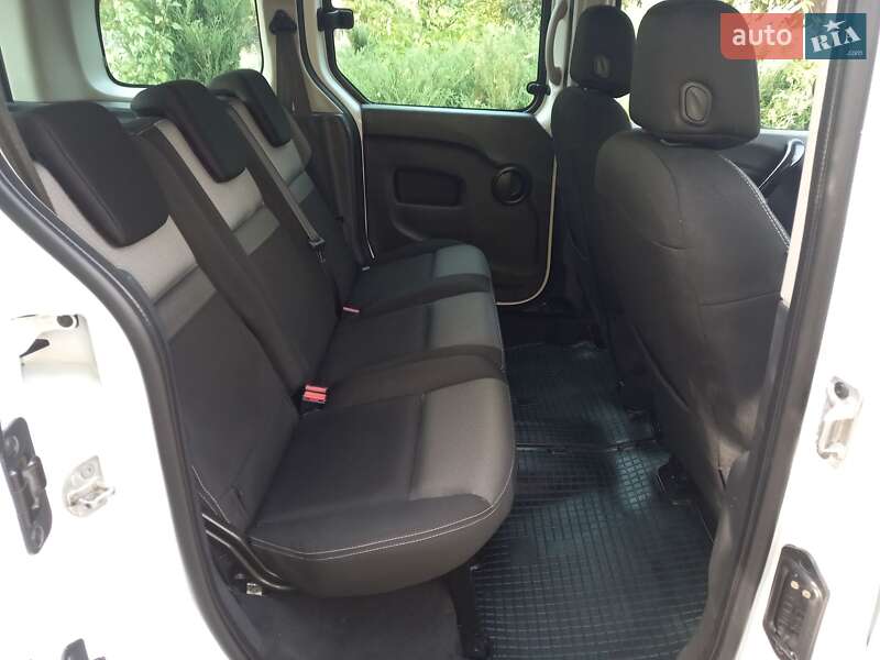 Минивэн Renault Kangoo 2017 в Киеве