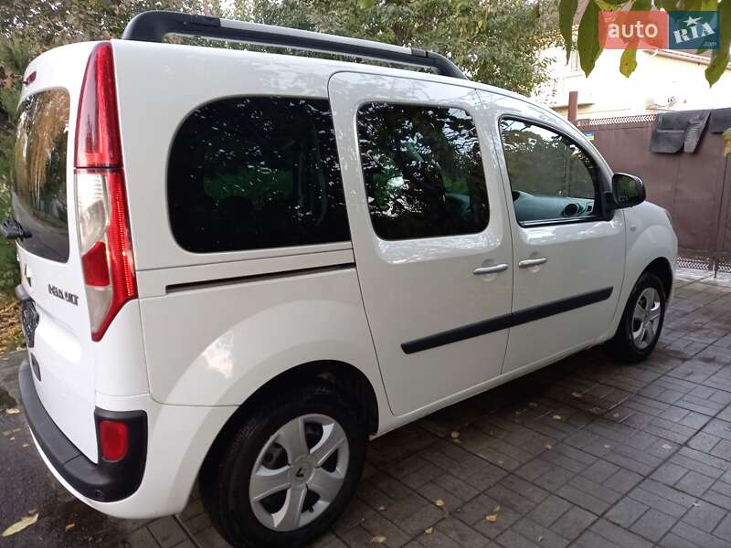 Минивэн Renault Kangoo 2017 в Киеве