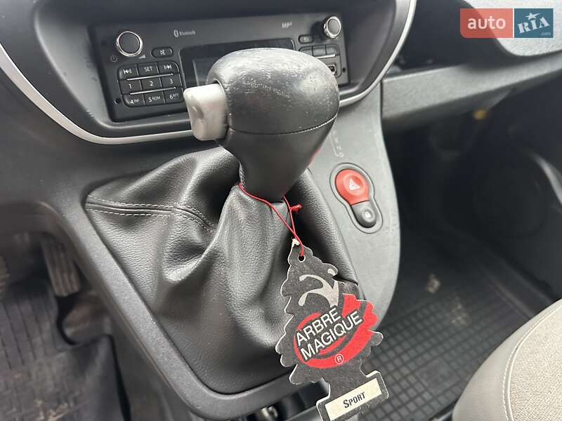 Грузовой фургон Renault Kangoo 2015 в Хмельницком