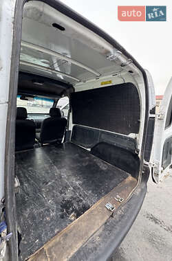 Грузовой фургон Renault Kangoo 2000 в 