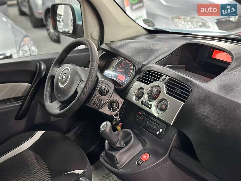 Мінівен Renault Kangoo 2011 в Кам'янському фото 18 Мінівен Renault Kangoo 2011 в Кам'янському