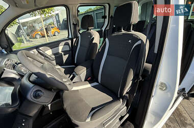Минивэн Renault Kangoo 2015 в 