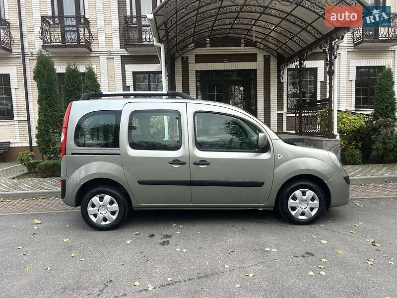 Минивэн Renault Kangoo 2011 в Виннице