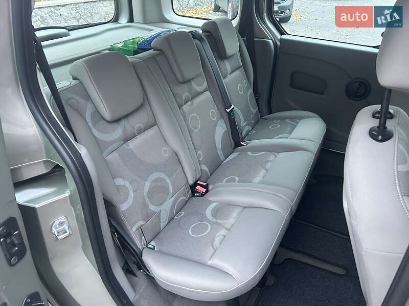 Минивэн Renault Kangoo 2011 в Виннице
