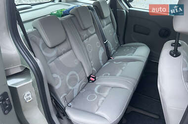 Минивэн Renault Kangoo 2011 в 