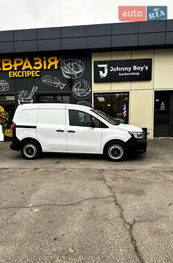 Грузовой фургон Renault Kangoo 2023 в 