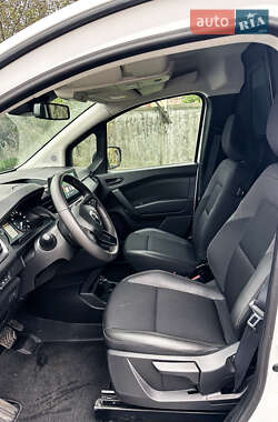 Грузовой фургон Renault Kangoo 2023 в 
