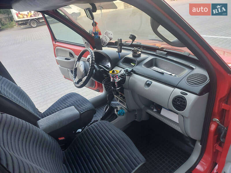 Грузовой фургон Renault Kangoo 2005 в Львове