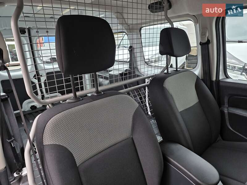 Мінівен Renault Kangoo 2019 в Одесі фото 41 Мінівен Renault Kangoo 2019 в Одесі