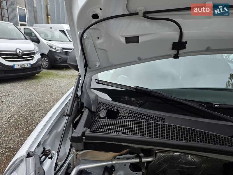 Мінівен Renault Kangoo 2019 в Одесі фото 51 Мінівен Renault Kangoo 2019 в Одесі