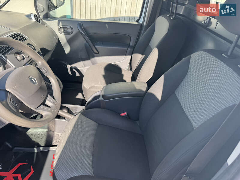 Вантажний фургон Renault Kangoo 2018 в Тернополі