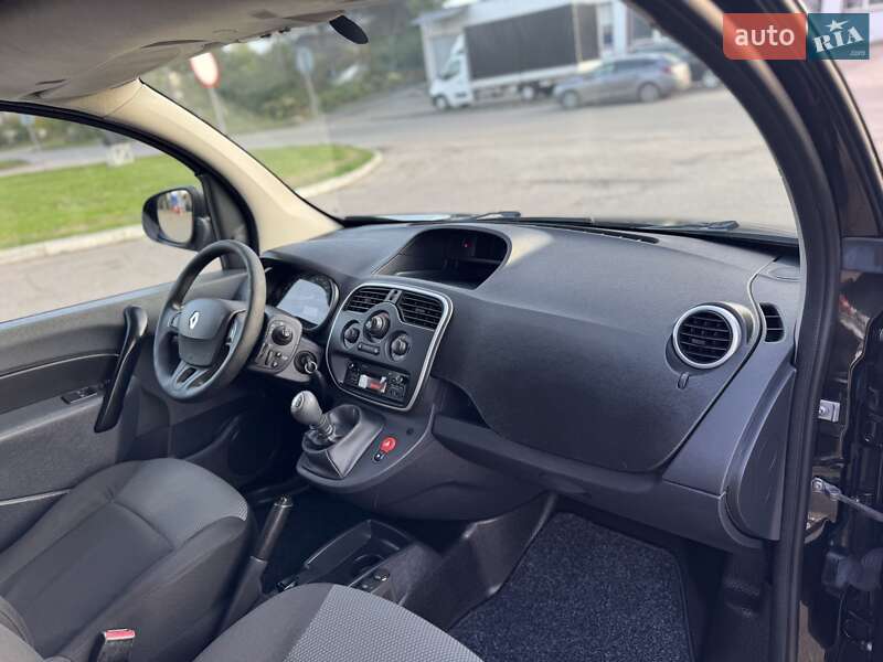 Вантажний фургон Renault Kangoo 2018 в Дубні фото 53 Вантажний фургон Renault Kangoo 2018 в Дубні