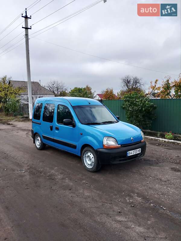Мінівен Renault Kangoo 2001 в  фото Мінівен Renault Kangoo 2001 в