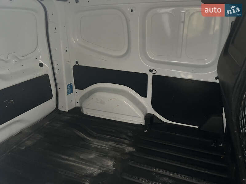 Вантажний фургон Renault Kangoo 2022 в Калуші