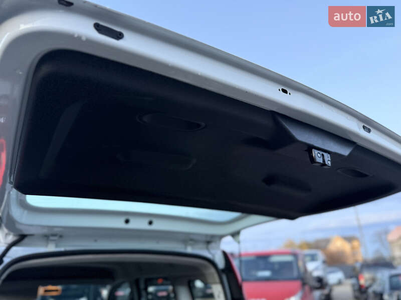 Мінівен Renault Kangoo 2011 в Калуші фото 27 Мінівен Renault Kangoo 2011 в Калуші