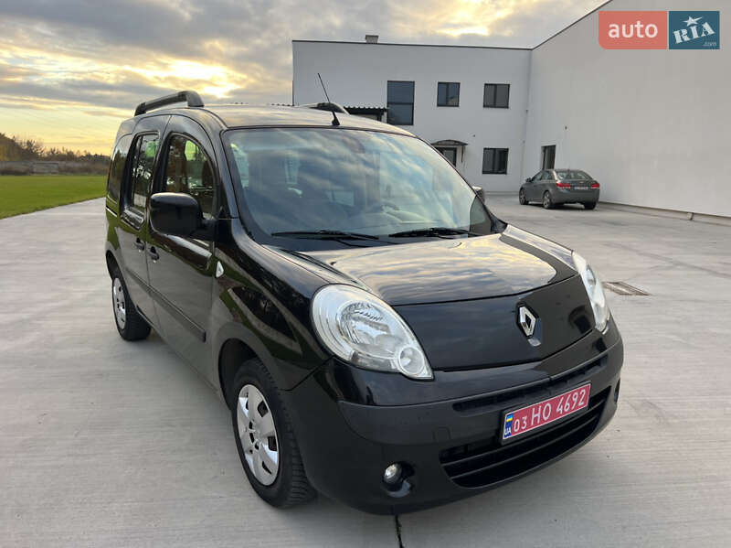 Минивэн Renault Kangoo 2009 в Луцке
