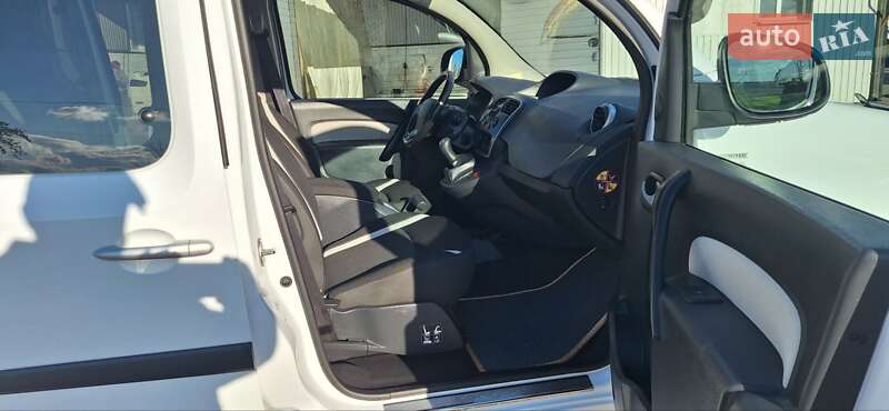Мінівен Renault Kangoo 2014 в Новоархангельську фото 14 Мінівен Renault Kangoo 2014 в Новоархангельську
