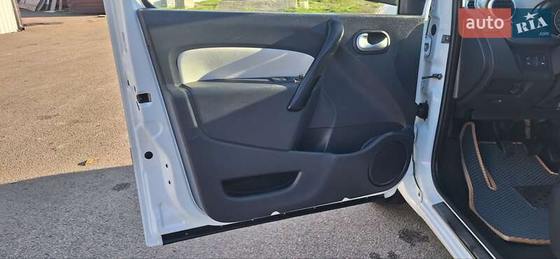 Мінівен Renault Kangoo 2014 в Новоархангельську фото 63 Мінівен Renault Kangoo 2014 в Новоархангельську