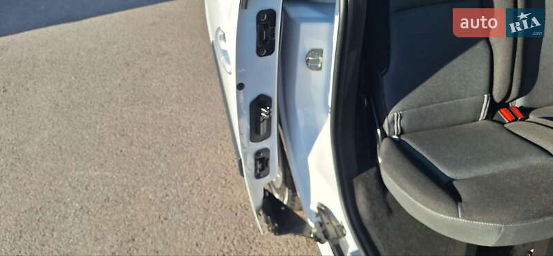 Мінівен Renault Kangoo 2014 в Новоархангельську фото 94 Мінівен Renault Kangoo 2014 в Новоархангельську