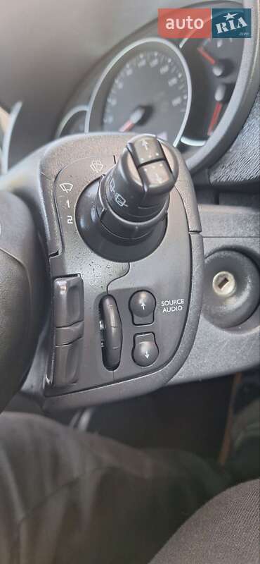 Мінівен Renault Kangoo 2014 в Новоархангельську фото 145 Мінівен Renault Kangoo 2014 в Новоархангельську