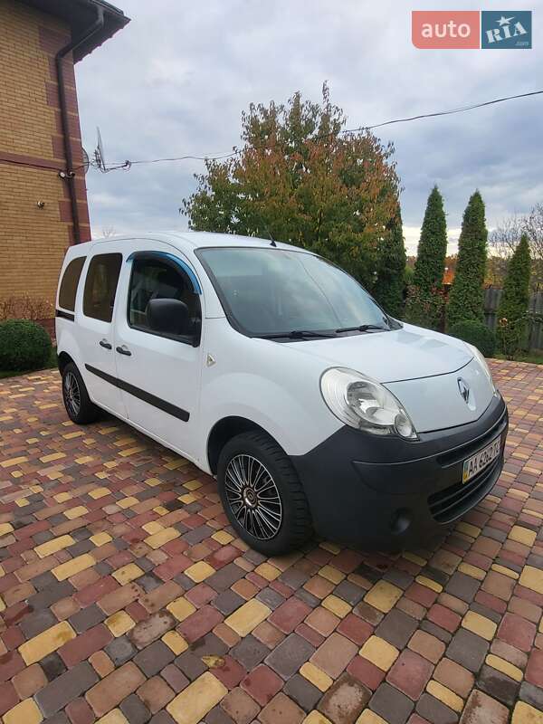 Минивэн Renault Kangoo 2011 в Смеле