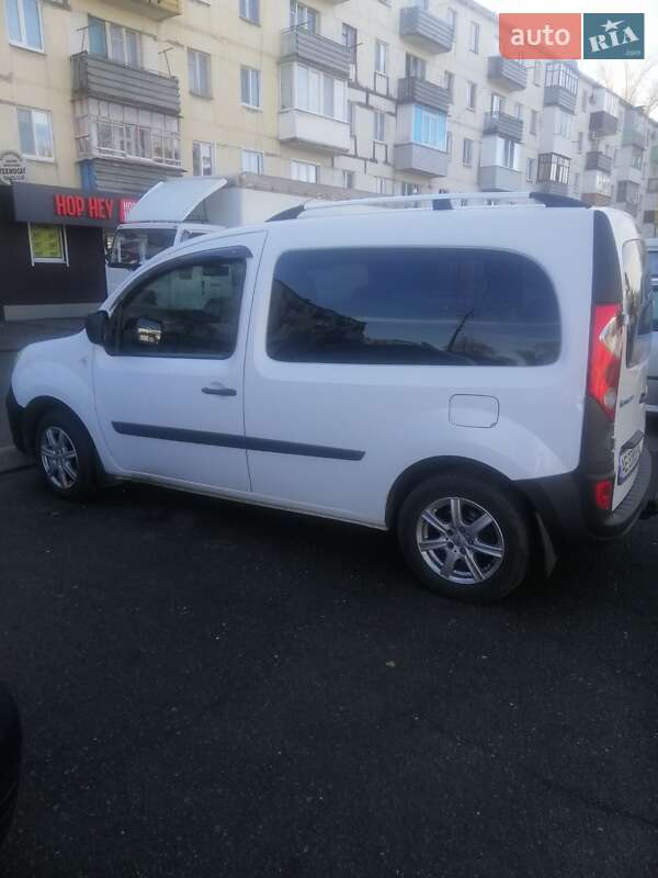 Минивэн Renault Kangoo 2010 в Кривом Роге