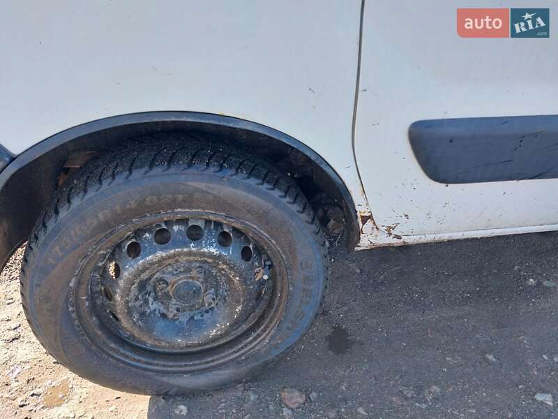 Минивэн Renault Kangoo 2003 в Кривом Роге фото 3 Минивэн Renault Kangoo 2003 в Кривом Роге